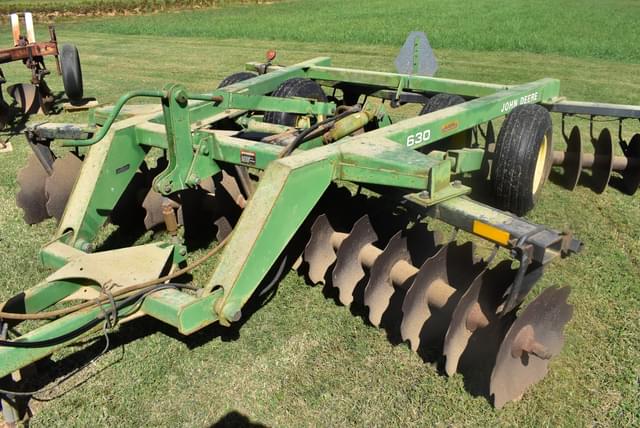 Image of John Deere 630 equipment image 2