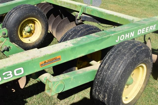 Image of John Deere 630 equipment image 4