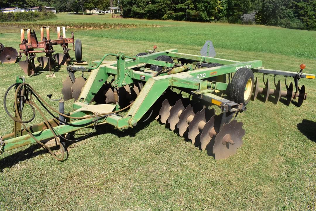 Image of John Deere 630 Primary image
