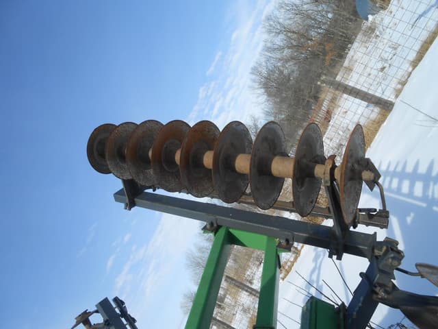 Image of John Deere 630 equipment image 4