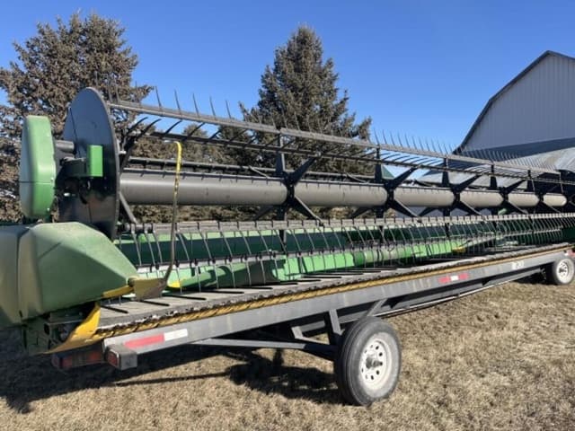 Image of John Deere 630FD equipment image 4