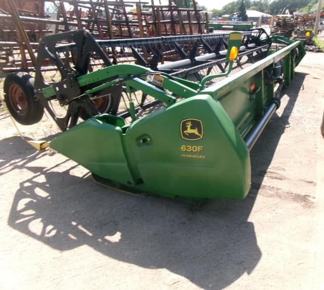 Image of John Deere 630F equipment image 4