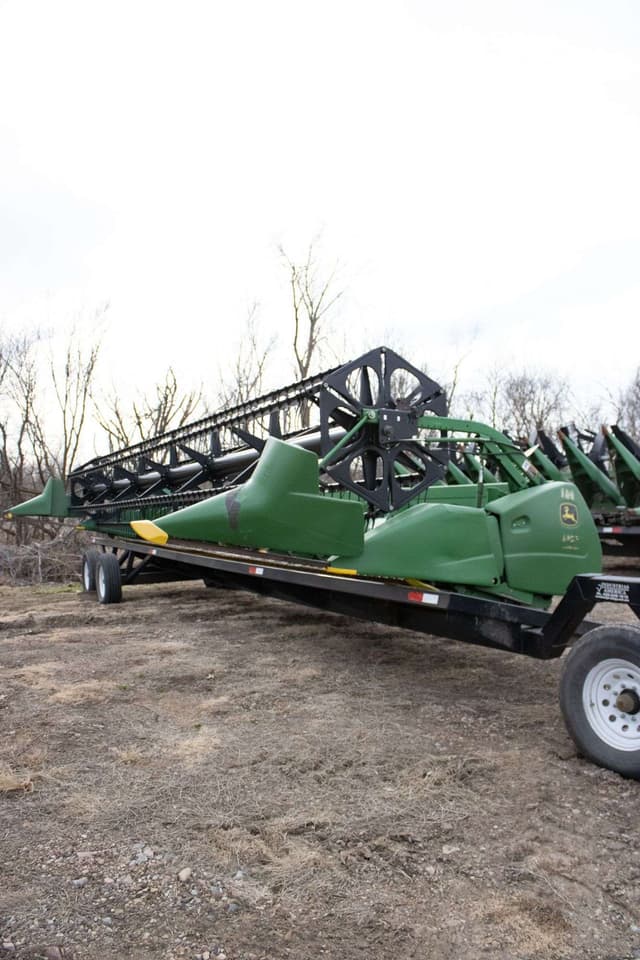 Image of John Deere 630 equipment image 2