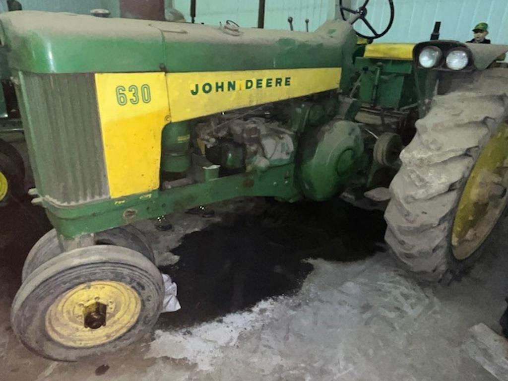 Image of John Deere 630 Primary image