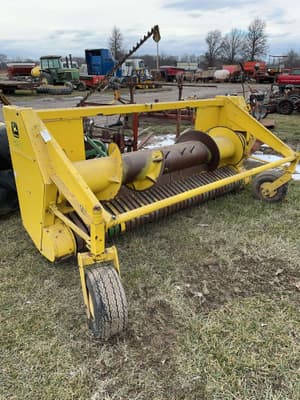 John Deere 630 Image