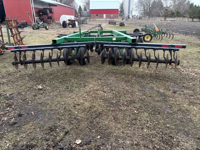 Image of John Deere 630 equipment image 2