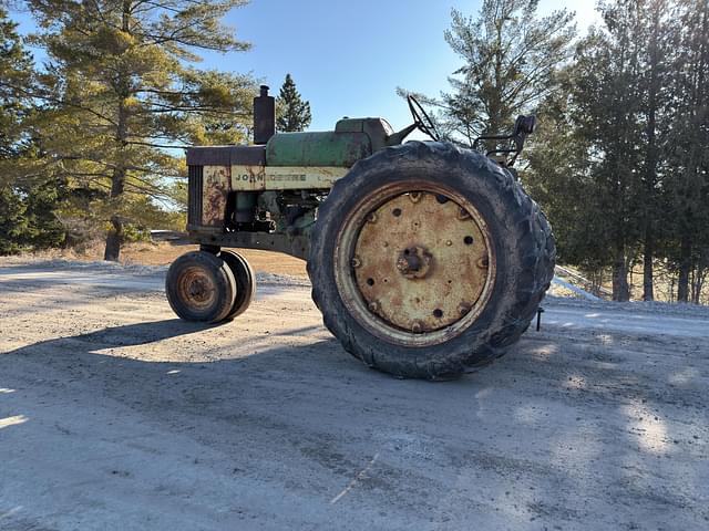 Image of John Deere 630 equipment image 1