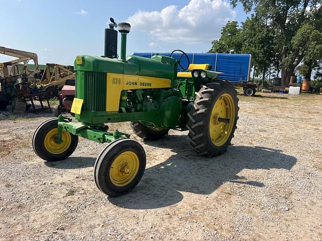 Image of John Deere 630 equipment image 1