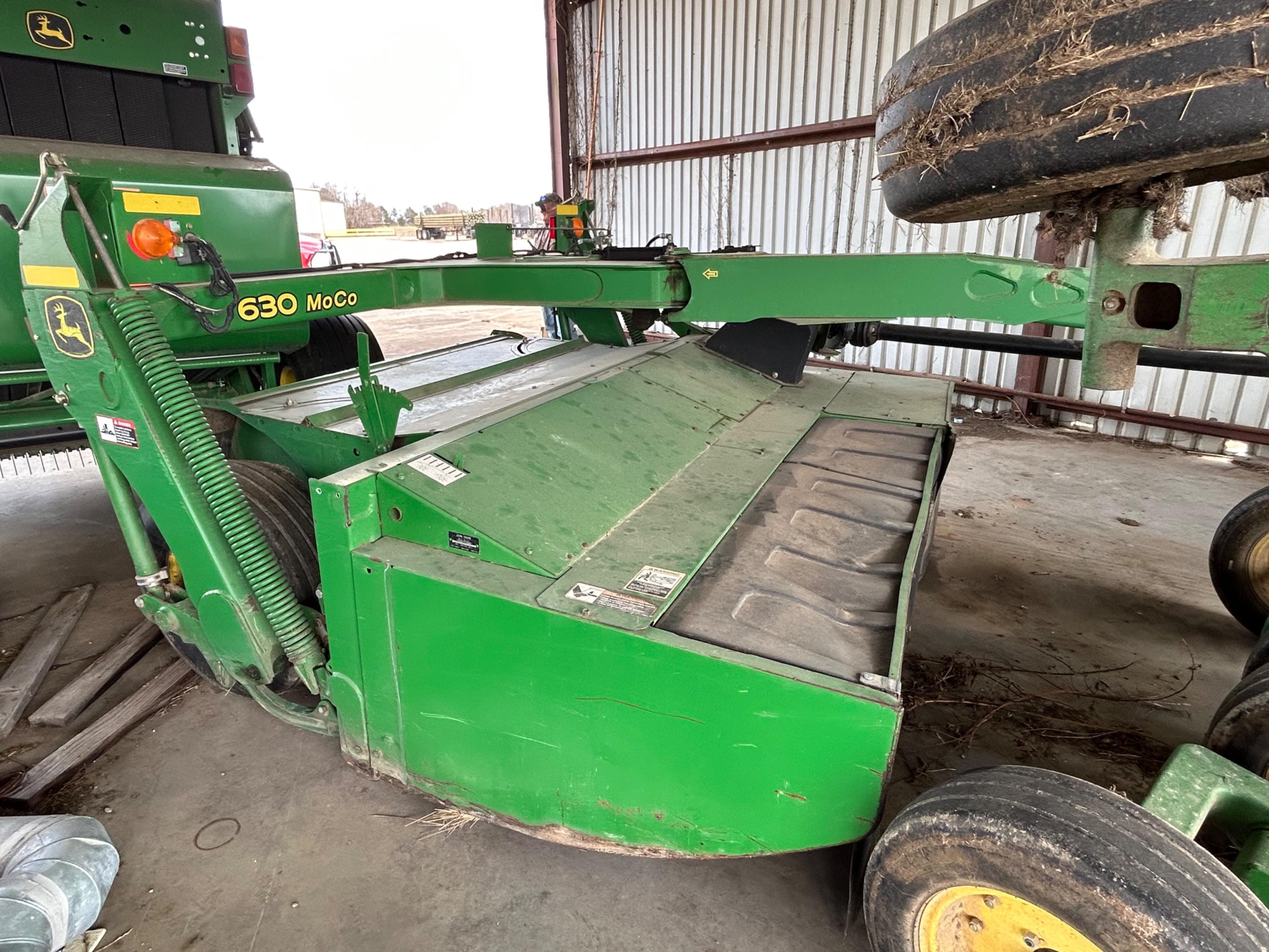 Main image John Deere 630