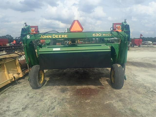 Image of John Deere 630 equipment image 2