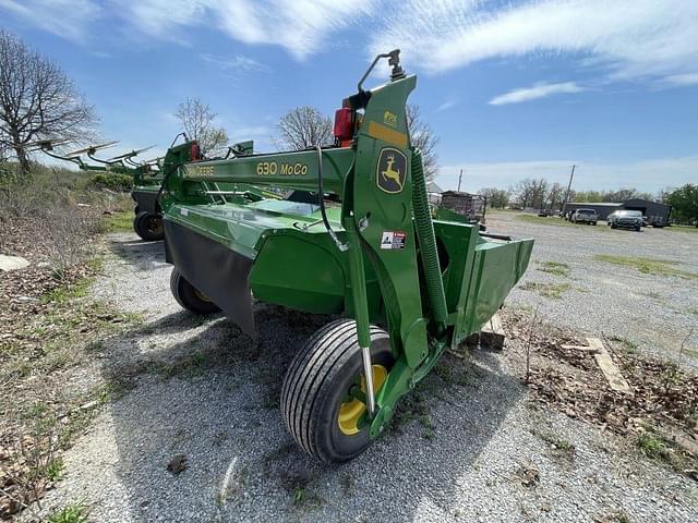 Image of John Deere 630 equipment image 4