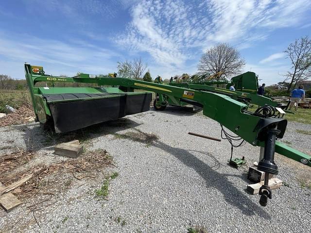 Image of John Deere 630 equipment image 1