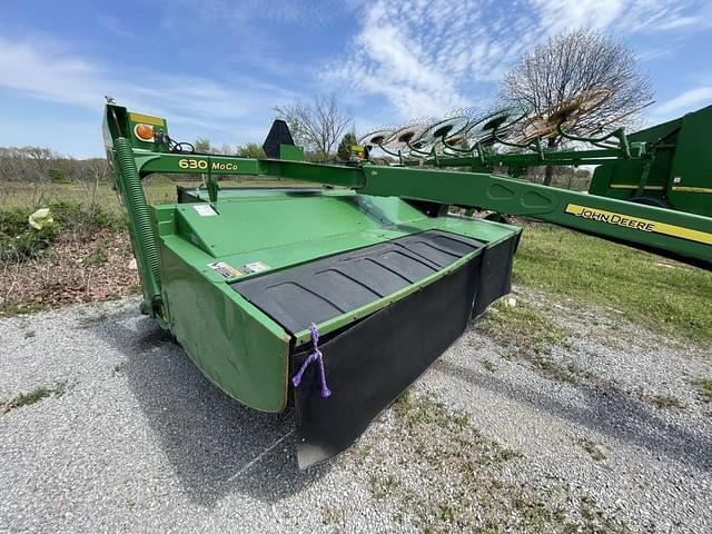 Image of John Deere 630 equipment image 1