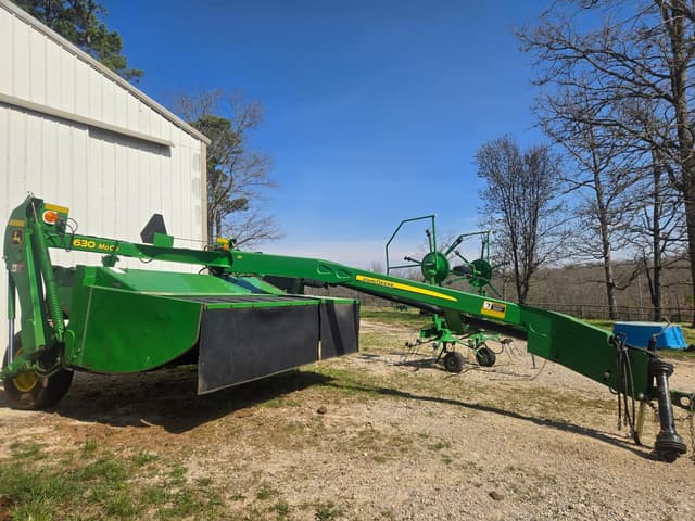 Image of John Deere 630 equipment image 2