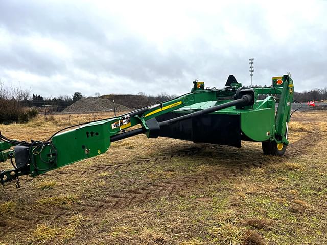 Image of John Deere 630 equipment image 1