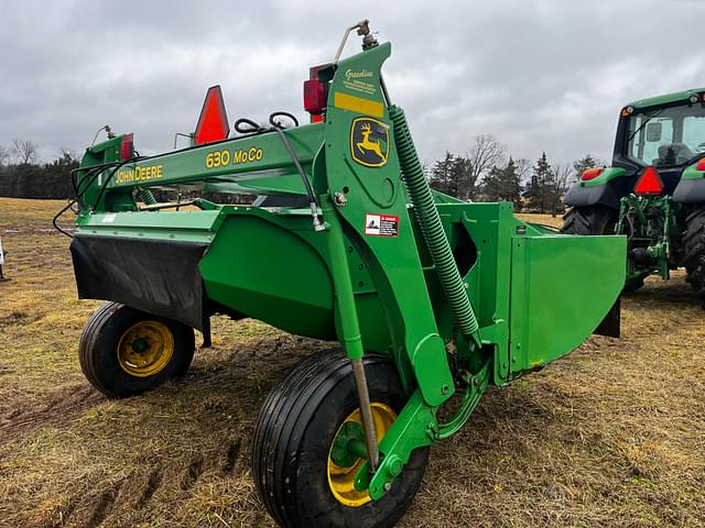 Image of John Deere 630 equipment image 4