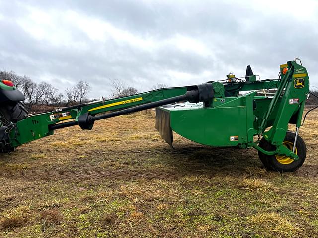 Image of John Deere 630 equipment image 2