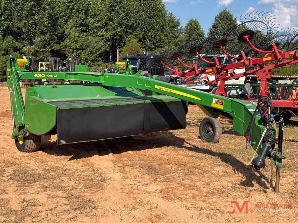 Image of John Deere 630 Primary image
