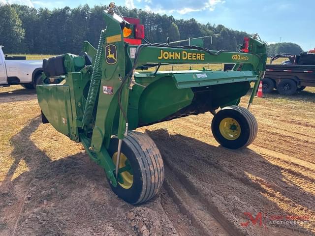 Image of John Deere 630 equipment image 1