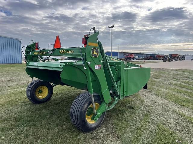 Image of John Deere 630 equipment image 4