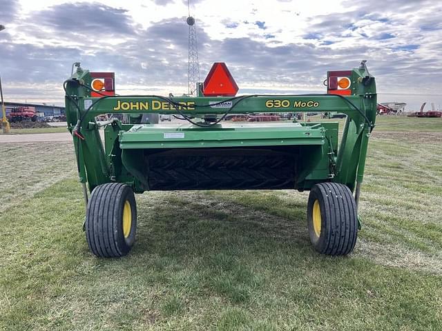 Image of John Deere 630 equipment image 3