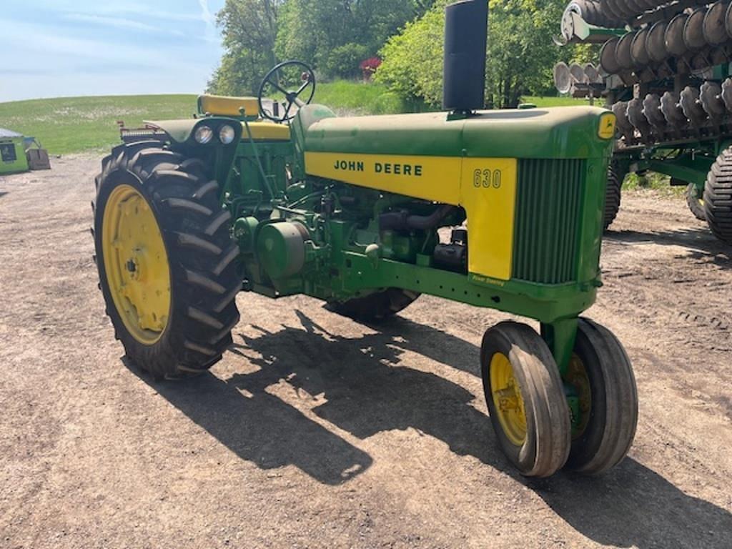 Image of John Deere 630 Image 0