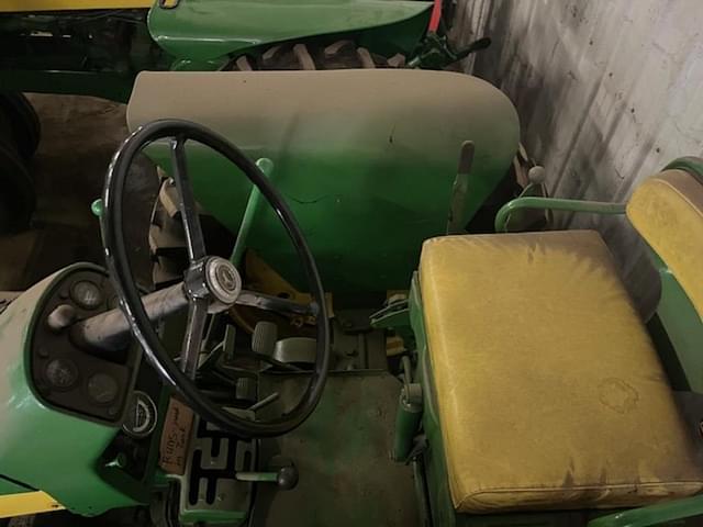Image of John Deere 630 equipment image 2