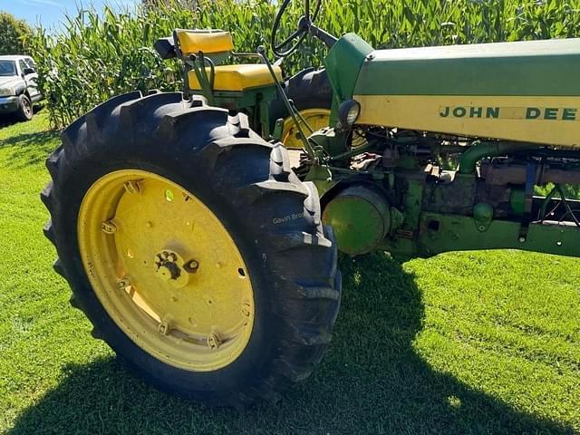 Image of John Deere 630 equipment image 2