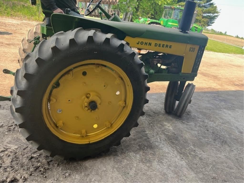 Image of John Deere 630 Image 0