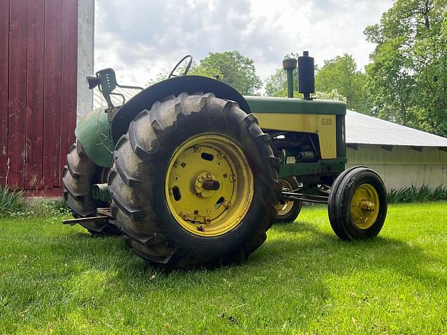 Image of John Deere 630 equipment image 1