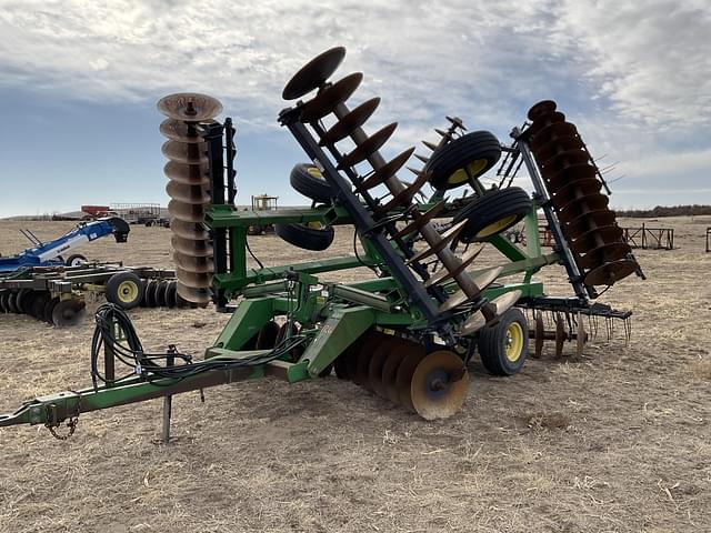 Image of John Deere 630 equipment image 2