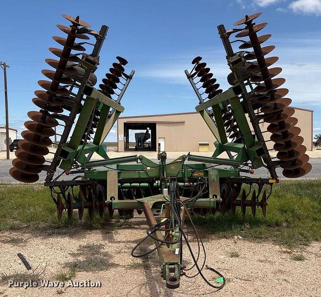 Image of John Deere 630 equipment image 1