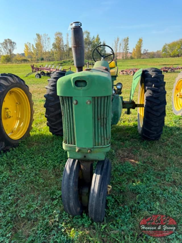 Image of John Deere 630 equipment image 1