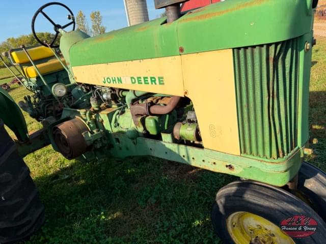 Image of John Deere 630 equipment image 3