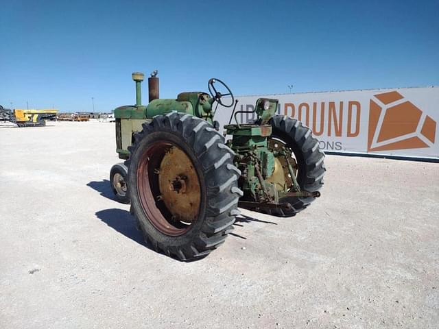 Image of John Deere 630 equipment image 2