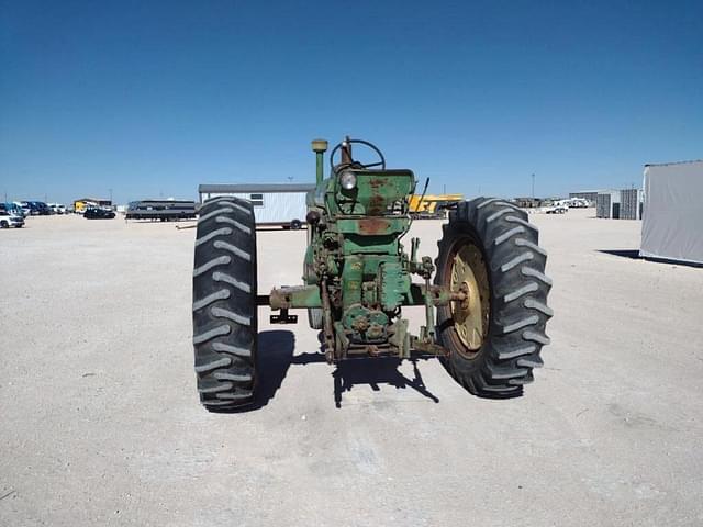 Image of John Deere 630 equipment image 3