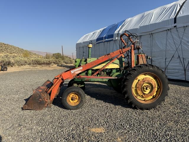Image of John Deere 630 equipment image 1