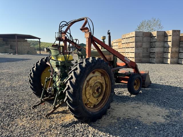 Image of John Deere 630 equipment image 4