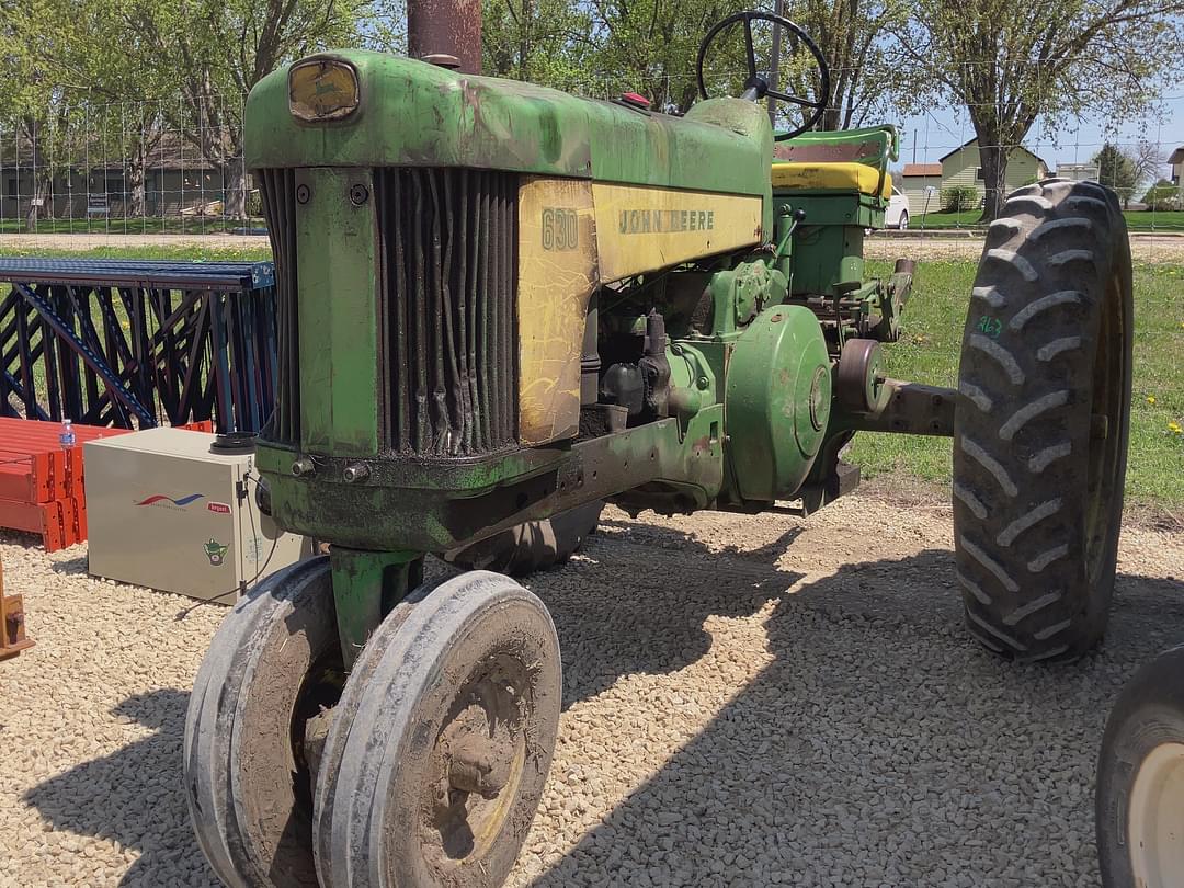 Image of John Deere 630 Image 0