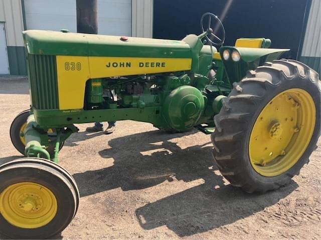Image of John Deere 630 equipment image 2