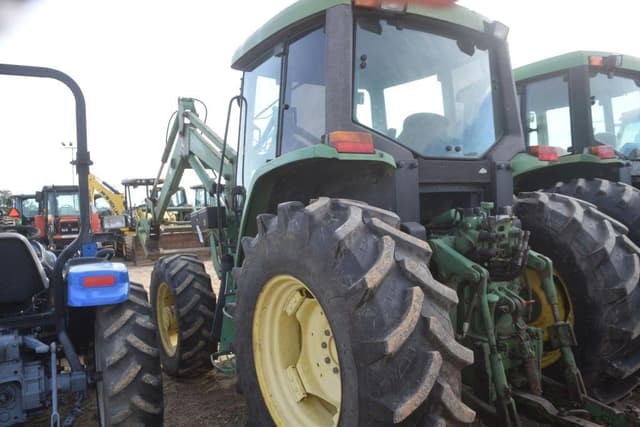 Image of John Deere 6300 equipment image 1