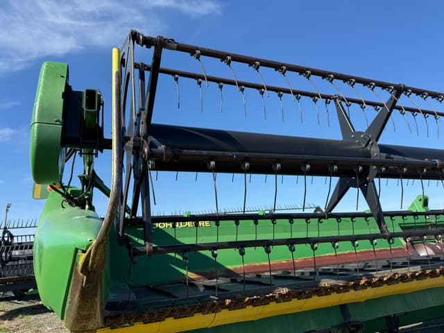 Image of John Deere 630D equipment image 3