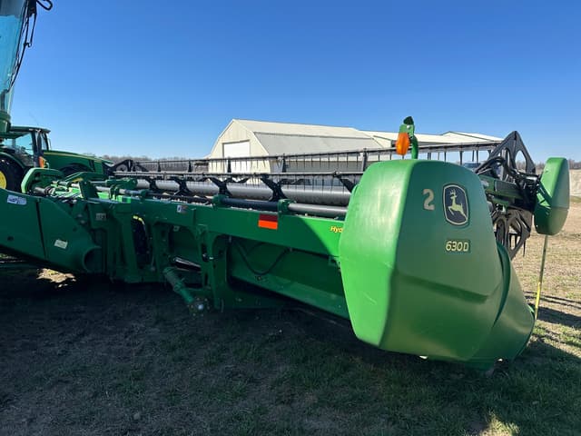 Image of John Deere 630D equipment image 3