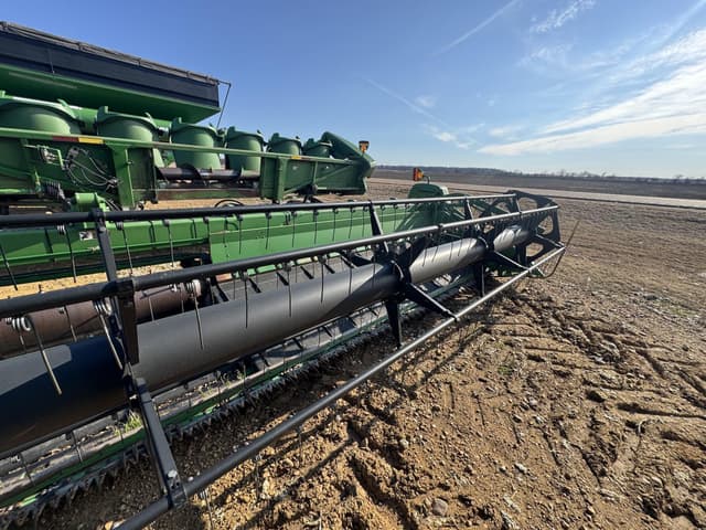 Image of John Deere 630D equipment image 4