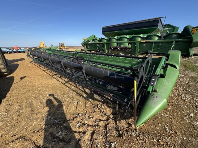 Image of John Deere 630D equipment image 2