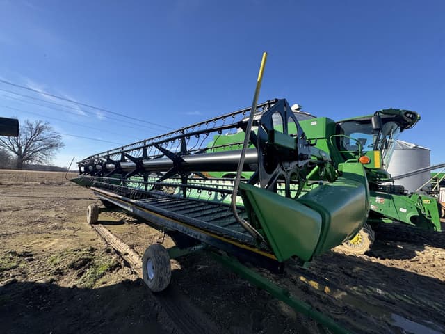 Image of John Deere 630D equipment image 2