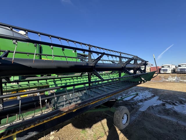 Image of John Deere 630D equipment image 4