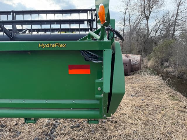 Image of John Deere 630F equipment image 4