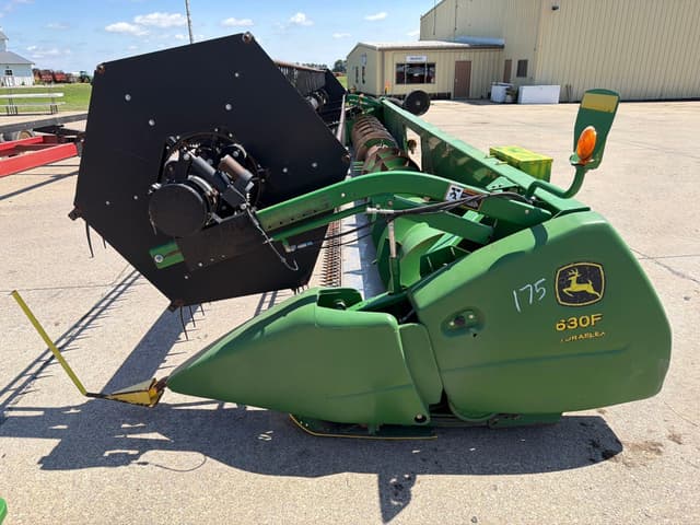 Image of John Deere 630F equipment image 3