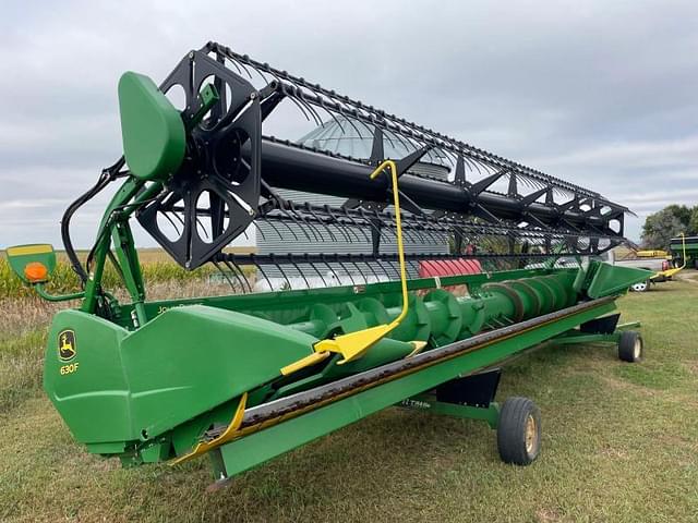 Image of John Deere 630F equipment image 3